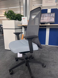 Interstuhl EVERYis1 EV217 Bürostuhl – Netzrücken – Ausstellungsstück – ergonomischer Drehstuhl – Abholung Wiesbaden - Wiepa Bürofachpartner