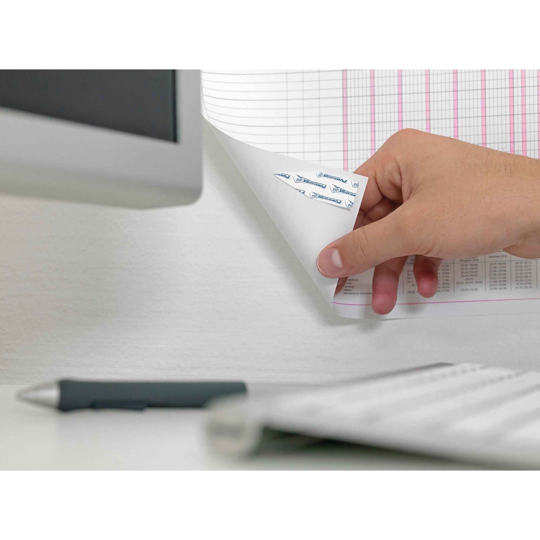 tesa® Klebepad Powerstrips® Poster
