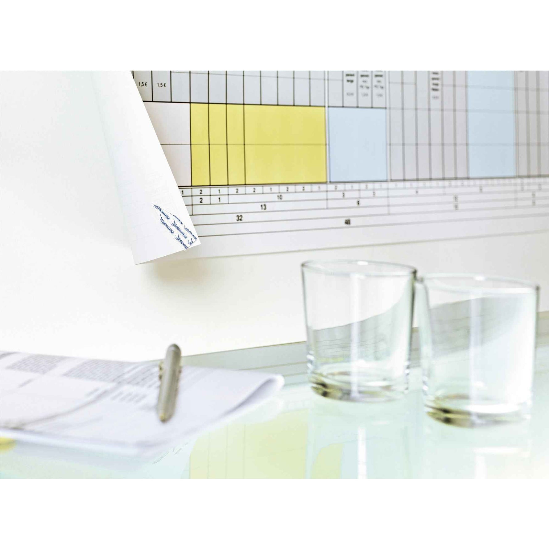 tesa® Klebepad Powerstrips® Poster