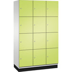 C+P Schließfachschrank Cambio mit Sockel 1.200 x 1.950 x 525 mm (B x H x T) 12 Fächer lichtgrau – Produktbild 3