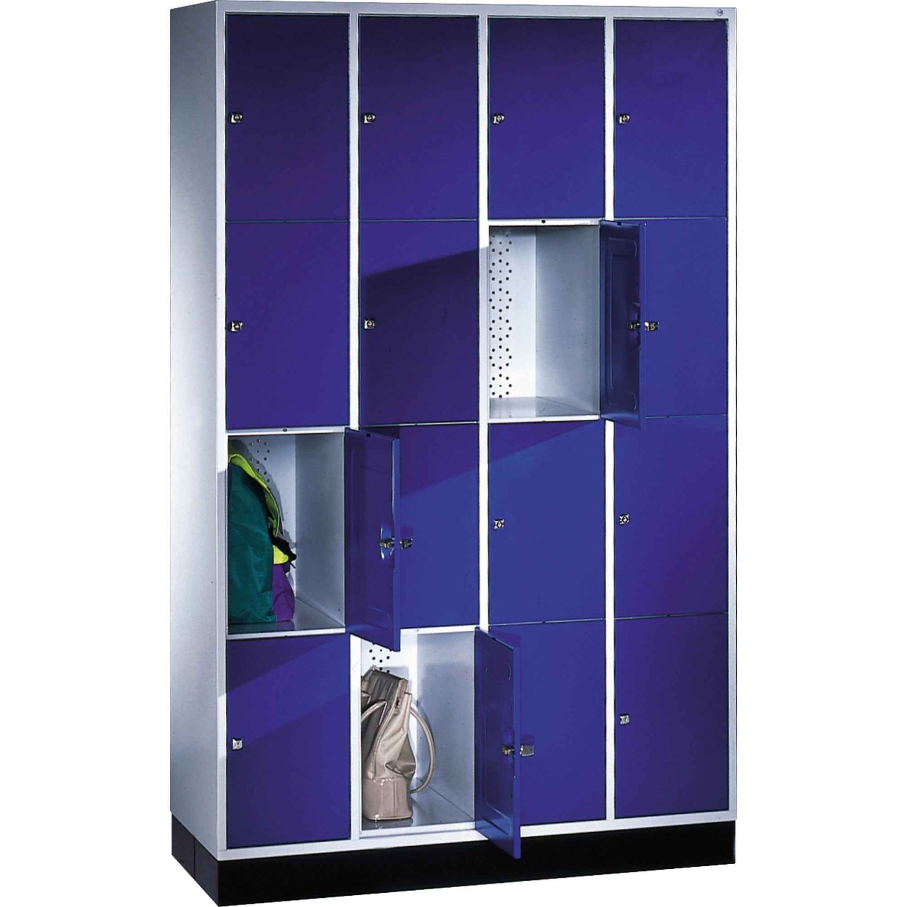 C+P Schließfachschrank Intro mit Sockel 1.220 x 1.950 x 500 mm (B x H x T) 16 Fächer