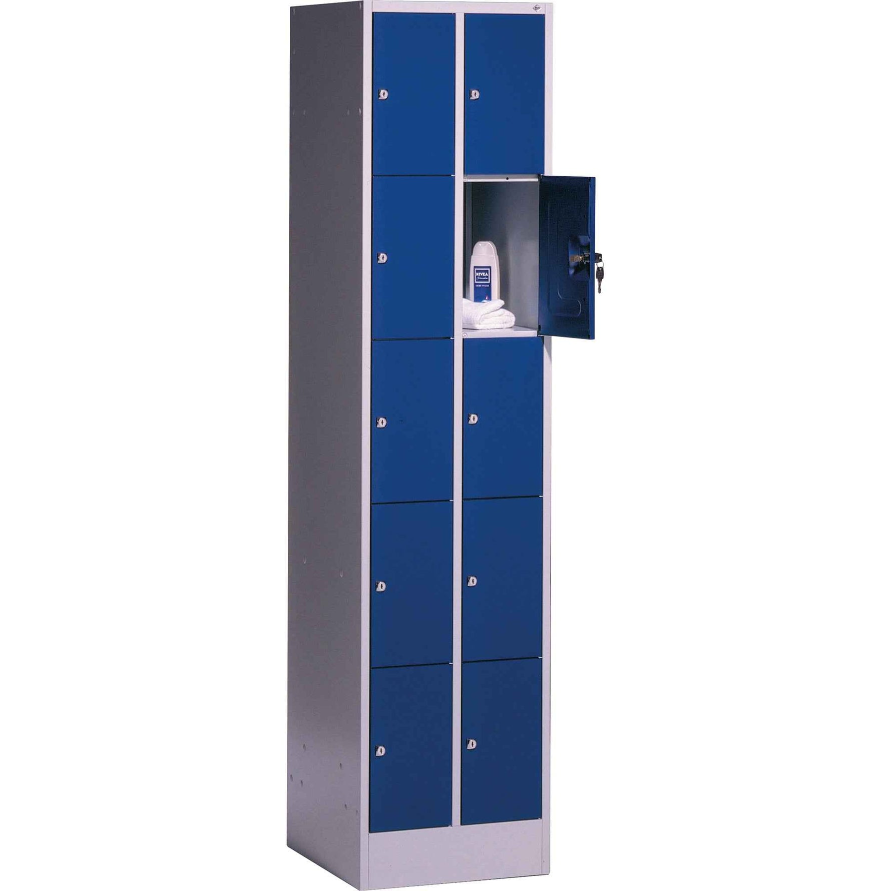 C+P Schließfachschrank Intro mit Sockel 620 x 1.950 x 500 mm (B x H x T) 10 Fächer