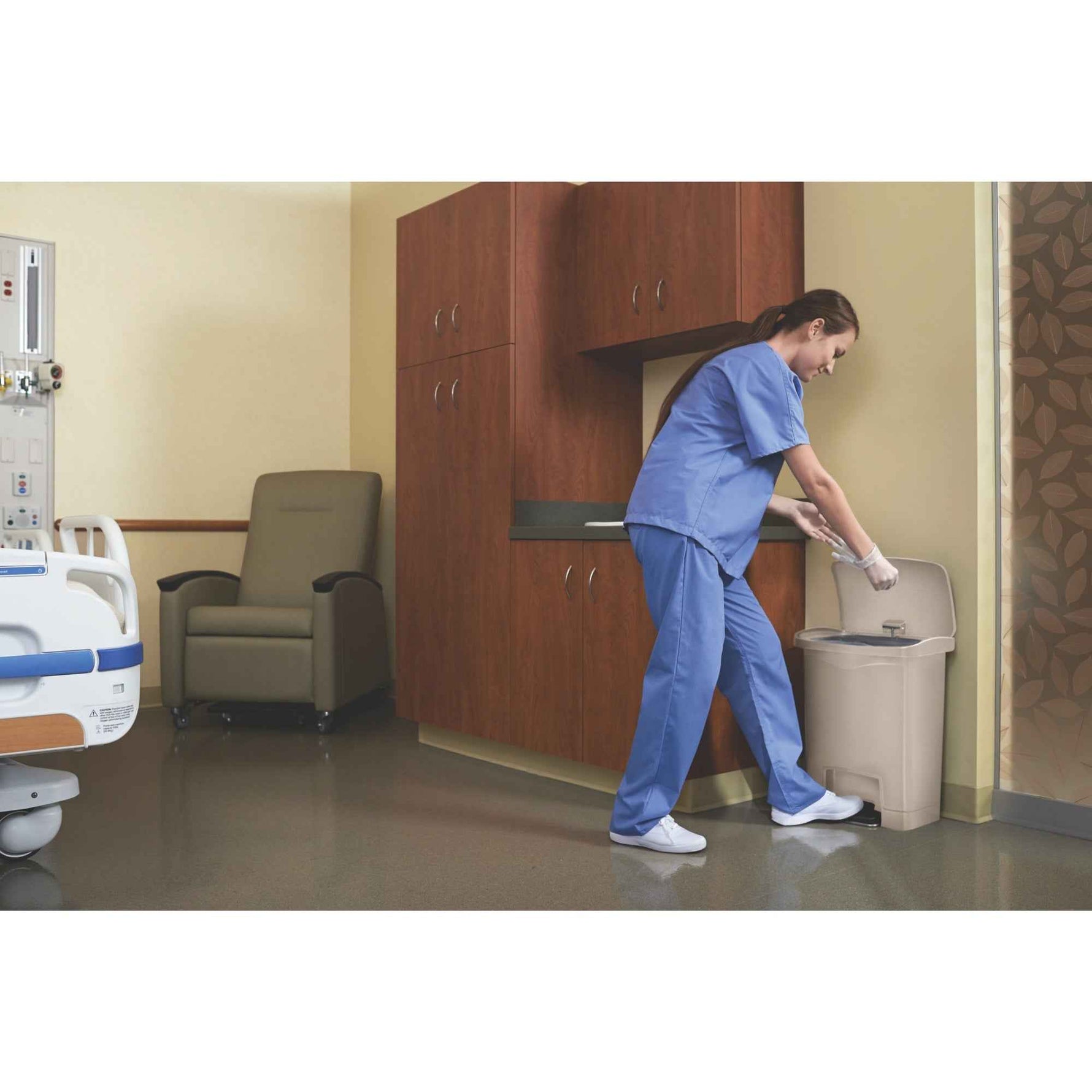 Rubbermaid Tretabfalleimer SLIM JIM® STEP-ON 30 l