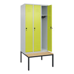 C+P Kleiderspind Classic PLUS mit untergebauter Sitzbank 3 Abteile lichtgrau – Produktbild 2