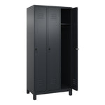 C+P Kleiderspind Classic PLUS mit Standfuß 900 x 1.950 x 500 mm (B x H x T) schwarzgrau – Produktbild 2