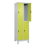 C+P Kleiderspind Classic PLUS mit Standfuß 600 x 1.950 x 500 mm (B x H x T) lichtgrau – Produktbild 2