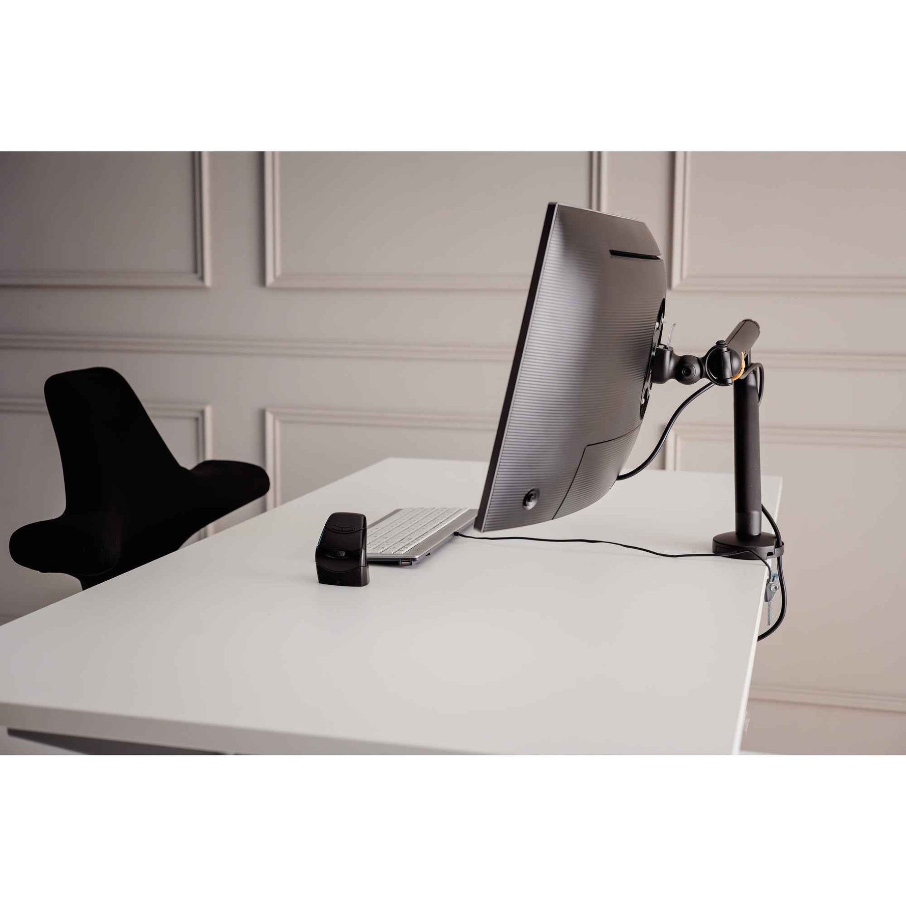 BakkerElkhuizen Monitorschwenkarm BE Flexible Single