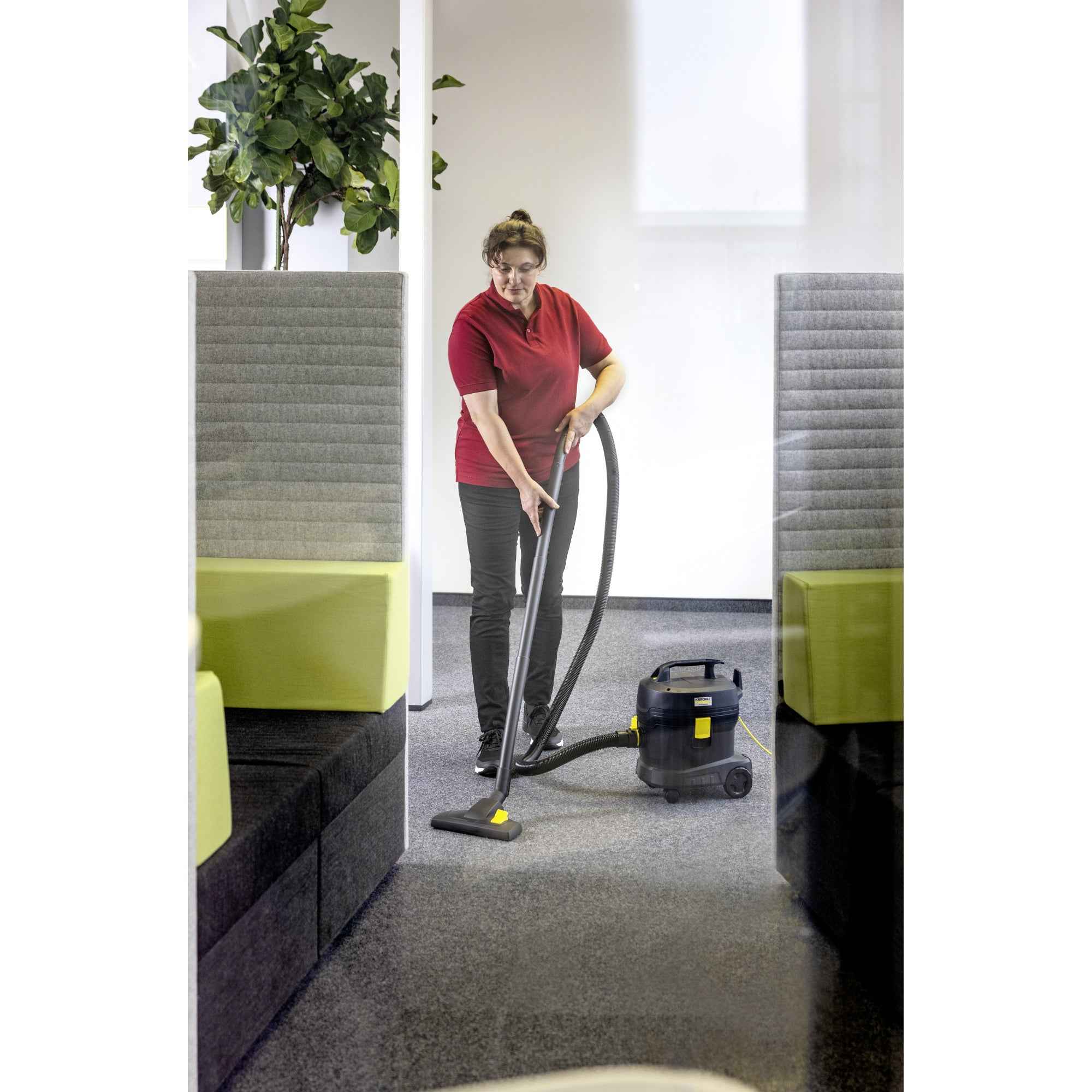 Kärcher Bodenstaubsauger T 11/1 Classic Adv Re!Plast
