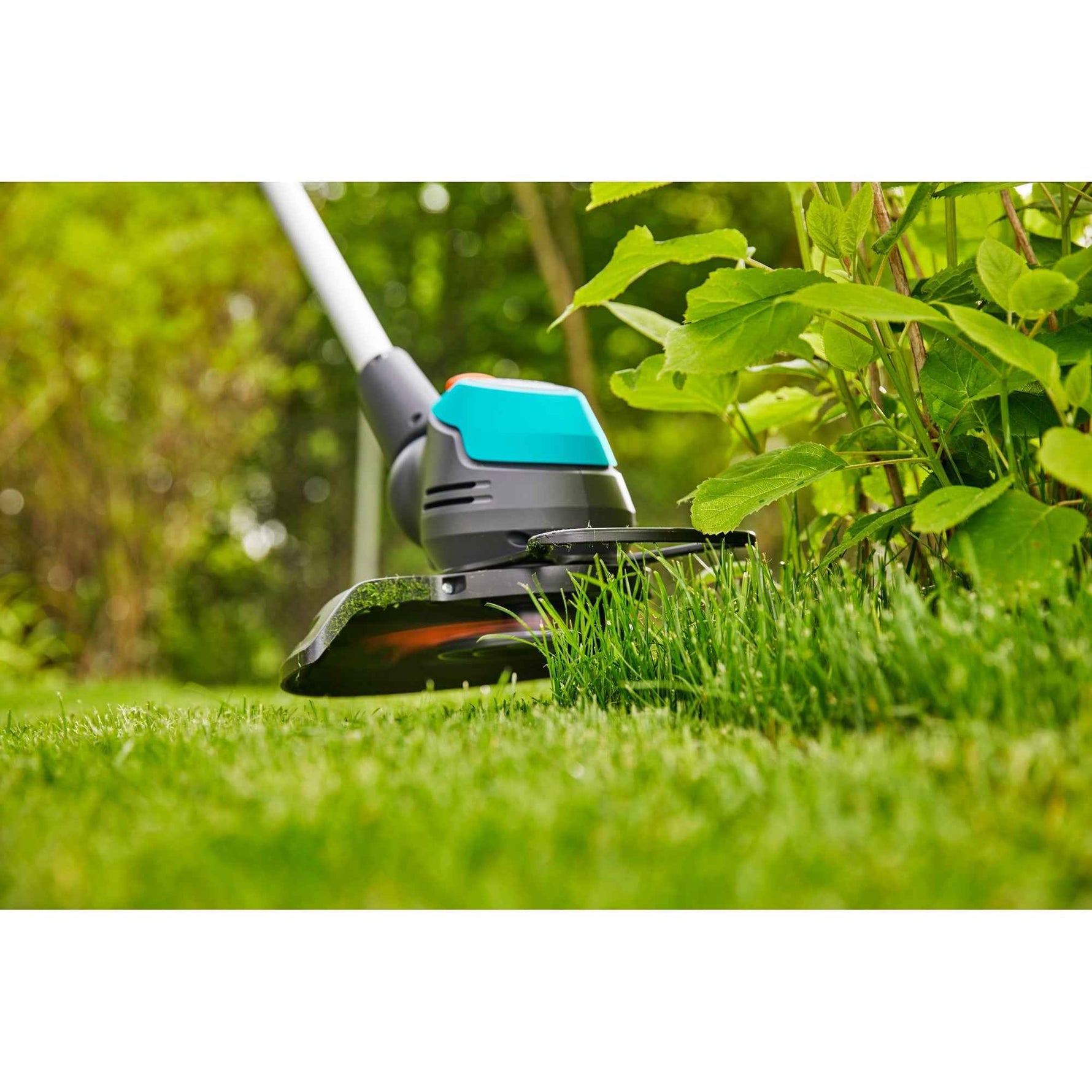 GARDENA Rasentrimmer EasyCut 23/18V P4A mit Akkupack