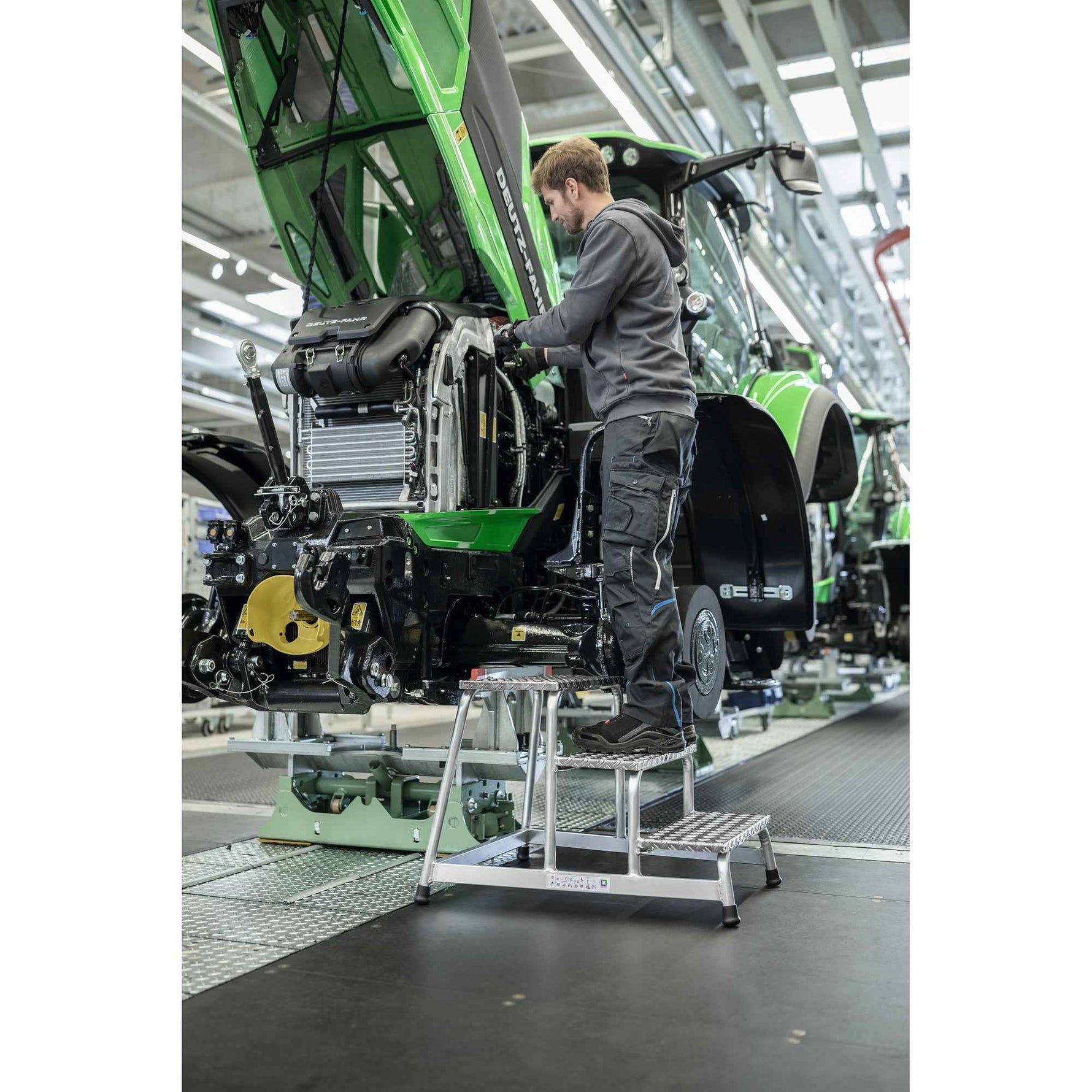 MUNK Podestleiter max. Arbeitshöhe 2,6 m