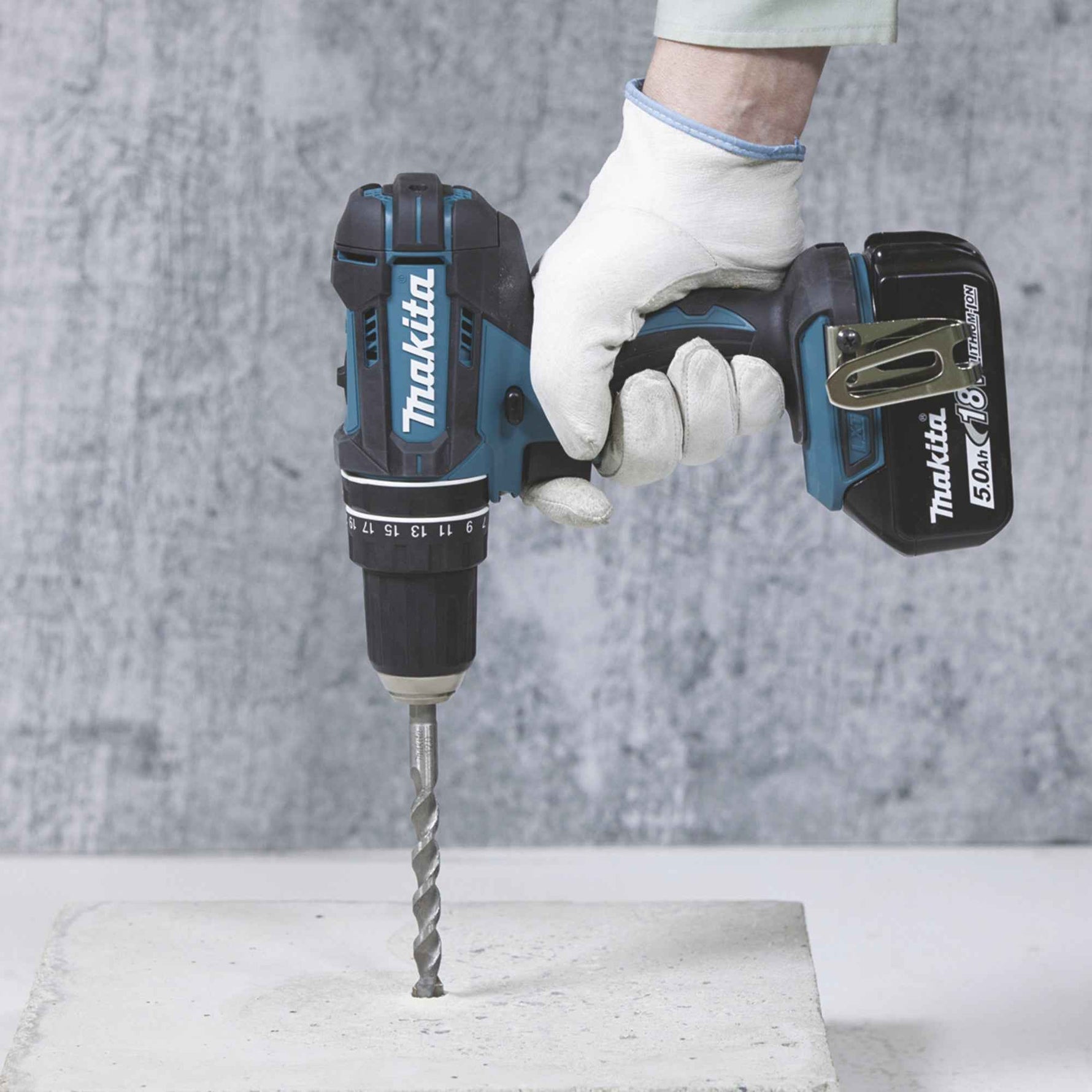 Makita® Schlagbohrmaschine DHP482 mit Akkupack