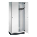 C+P Kleiderspind Cambio mit Sockel 800 x 1.950 x 525 mm (B x H x T) 2 Abteile lichtgrau