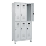 C+P Kleiderspind Evolo PLUS mit Standfuß 900 x 1.950 x 500 mm (B x H x T) lichtgrau – Produktbild 5