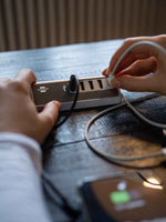 brennenstuhl® estilo Mehrfach-USB-Ladegerät mit mehreren USB-Anschlüssen und kompakter Lade-Station, in schwarzes Design