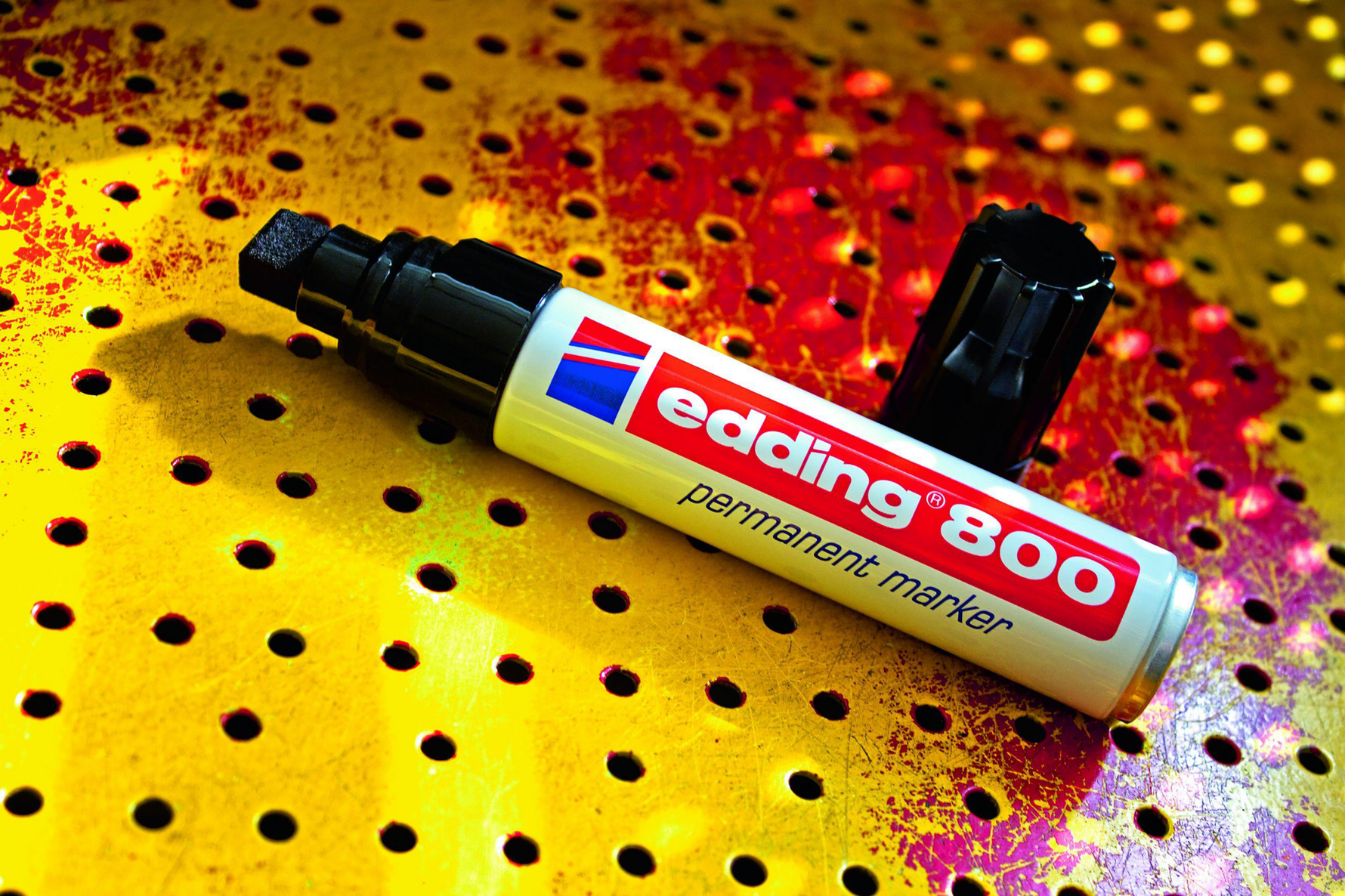edding 800 Permanentmarker – extra breite Keilspitze (4–12 mm) in 4 Farben - Wiepa Bürofachpartner
