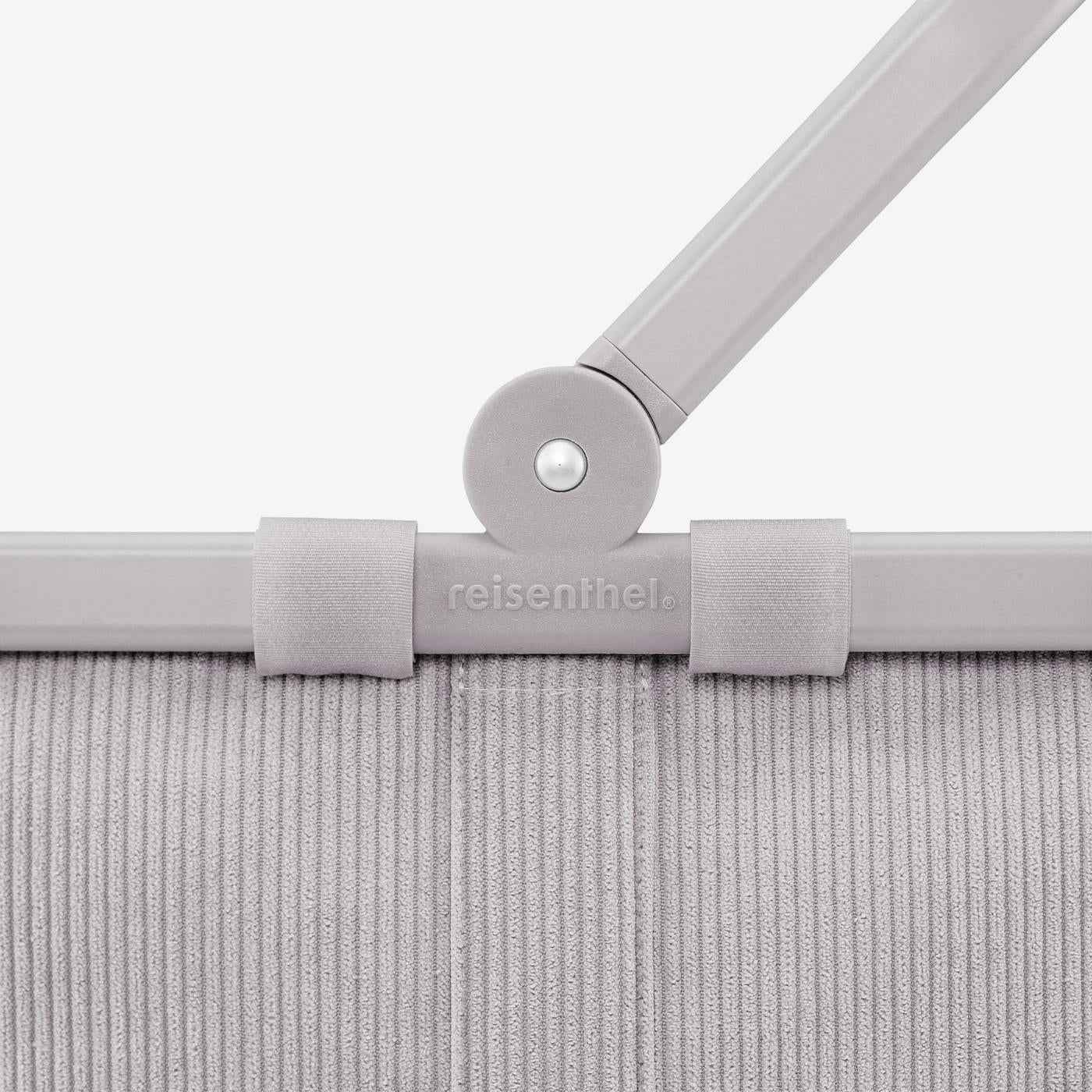 Reisenthel® Einkaufskorb Carrybag aus Stoff, faltbar und robust, für Einkäufe und unterwegs, in neutralem Design.