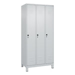 C+P Kleiderspind Classic PLUS mit Standfuß 900 x 1.950 x 500 mm (B x H x T) lichtgrau