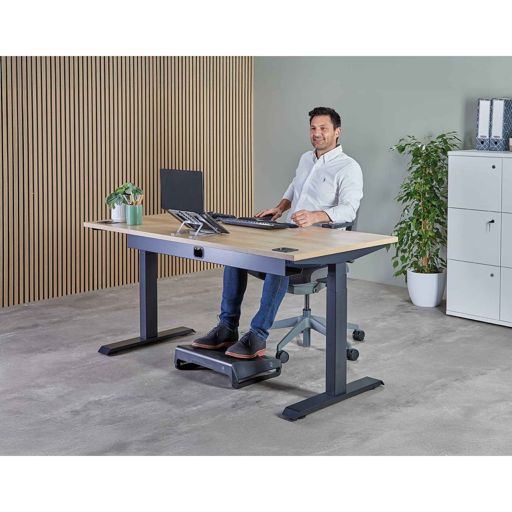 Fellowes® Notebookständer Alumia™ zusammenklappbar