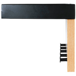 Stilvolle Wandgarderobe aus Eiche und Schwarz von HAKU, mit Haken und Ablagefläche für den Eingangsbereich