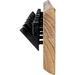 Rustikale Wandgarderobe aus Akazienmassivholz in Schwarz von HAKU, zeigt die robuste Holzstruktur und elegante Wandmontage.