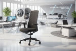 Schwarzer Bürostuhl Wiepa Urban mit ergonomischem Design und verstellbaren Armlehnen, ideal für moderne Büros.